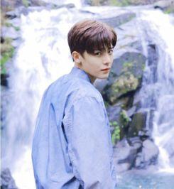 爆料侯明昊害羞视频,萌态十足引网友热议