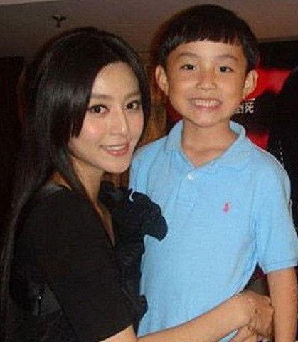 吃瓜娱乐圈八卦范丞丞